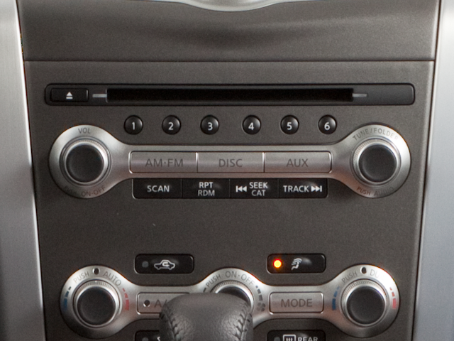 2010 Nissan Murano LE