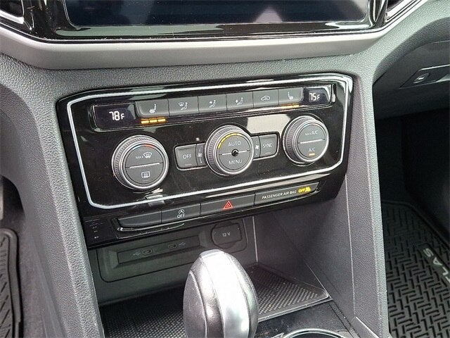 2022 Volkswagen Atlas Cross Sport 3.6L V6 SE w/Technology