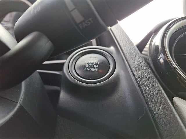 2019 Toyota Yaris LE