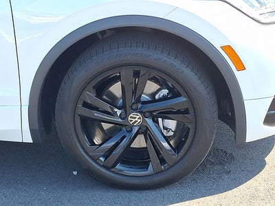 2024 Volkswagen Tiguan 2.0T SE R-Line Black
