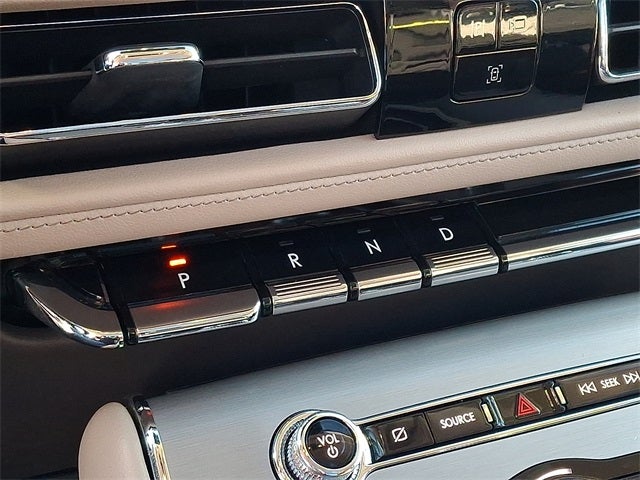 2023 Lincoln Aviator Standard