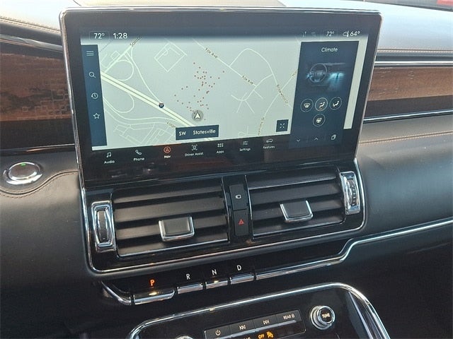 2022 Lincoln Navigator Black Label