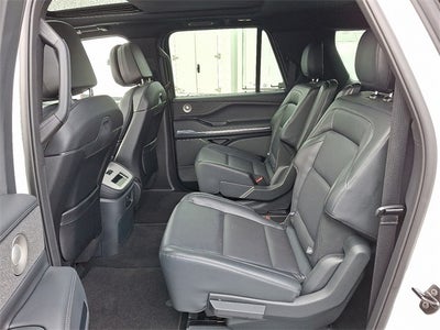 2025 Lincoln Navigator L Reserve