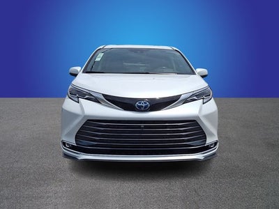 2023 Toyota Sienna Platinum 7 Passenger
