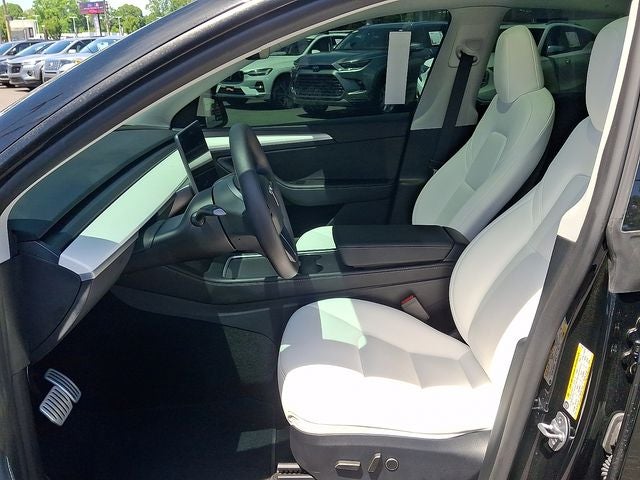 2025 Tesla Model Y Performance