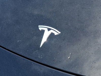 2025 Tesla Model Y Performance