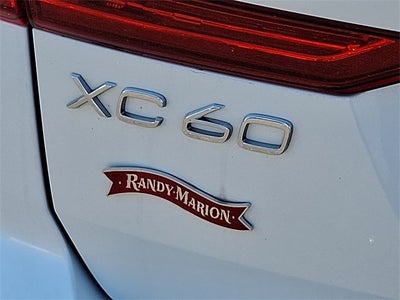 2023 Volvo XC60 B6 Ultimate Bright Theme