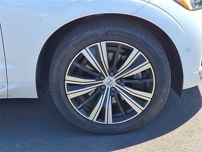2023 Volvo XC60 B6 Ultimate Bright Theme