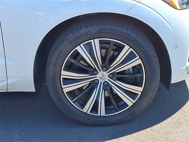 2023 Volvo XC60 B6 Ultimate Bright Theme