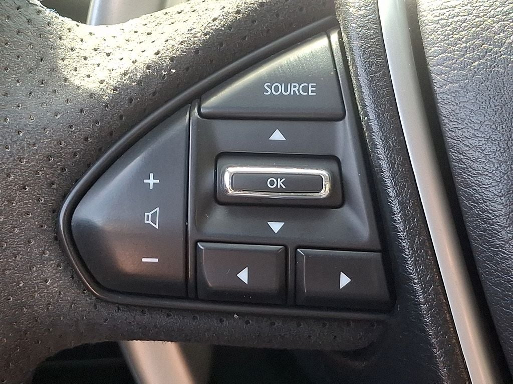 2017 Nissan Maxima SR