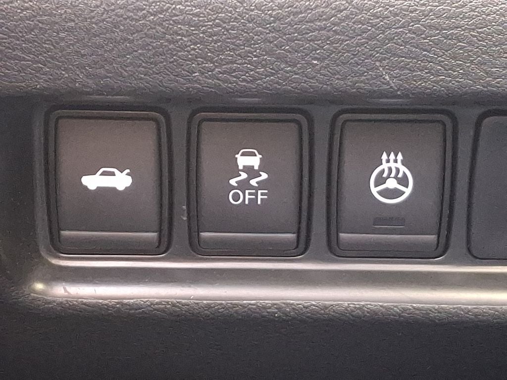 2017 Nissan Maxima SR