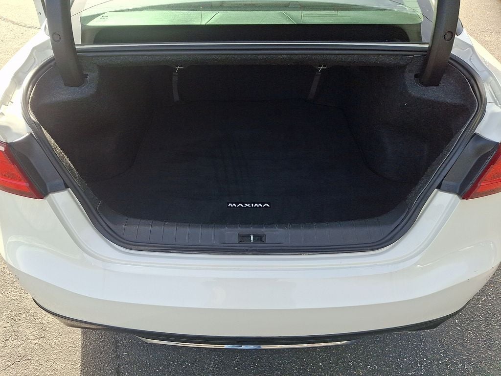 2017 Nissan Maxima SR