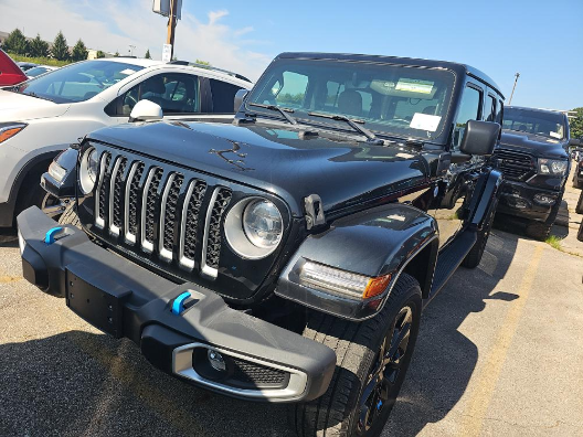 2023 Jeep Wrangler Sahara 4x4