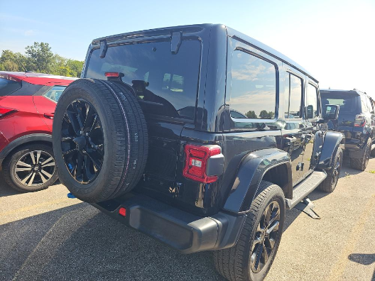 2023 Jeep Wrangler Sahara 4x4