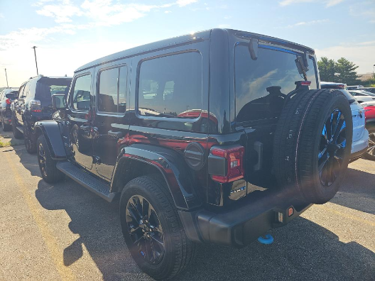 2023 Jeep Wrangler Sahara 4x4