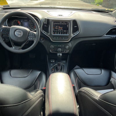 2023 Jeep Cherokee Trailhawk