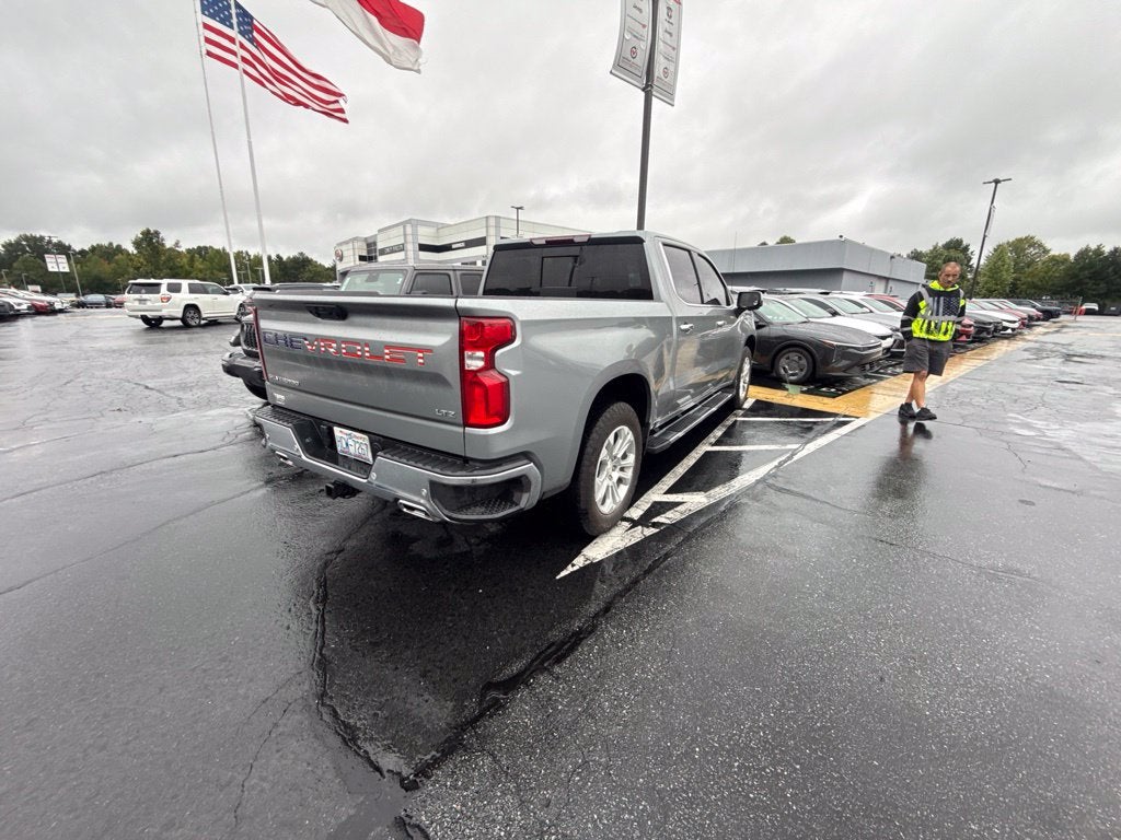 2023 Chevrolet Silverado 1500 4WD Crew Cab Short Bed LTZ