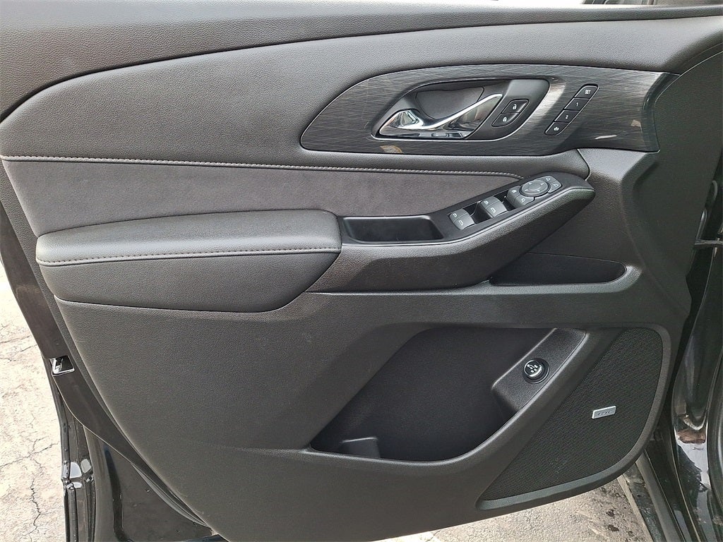 2023 Chevrolet Traverse AWD High Country