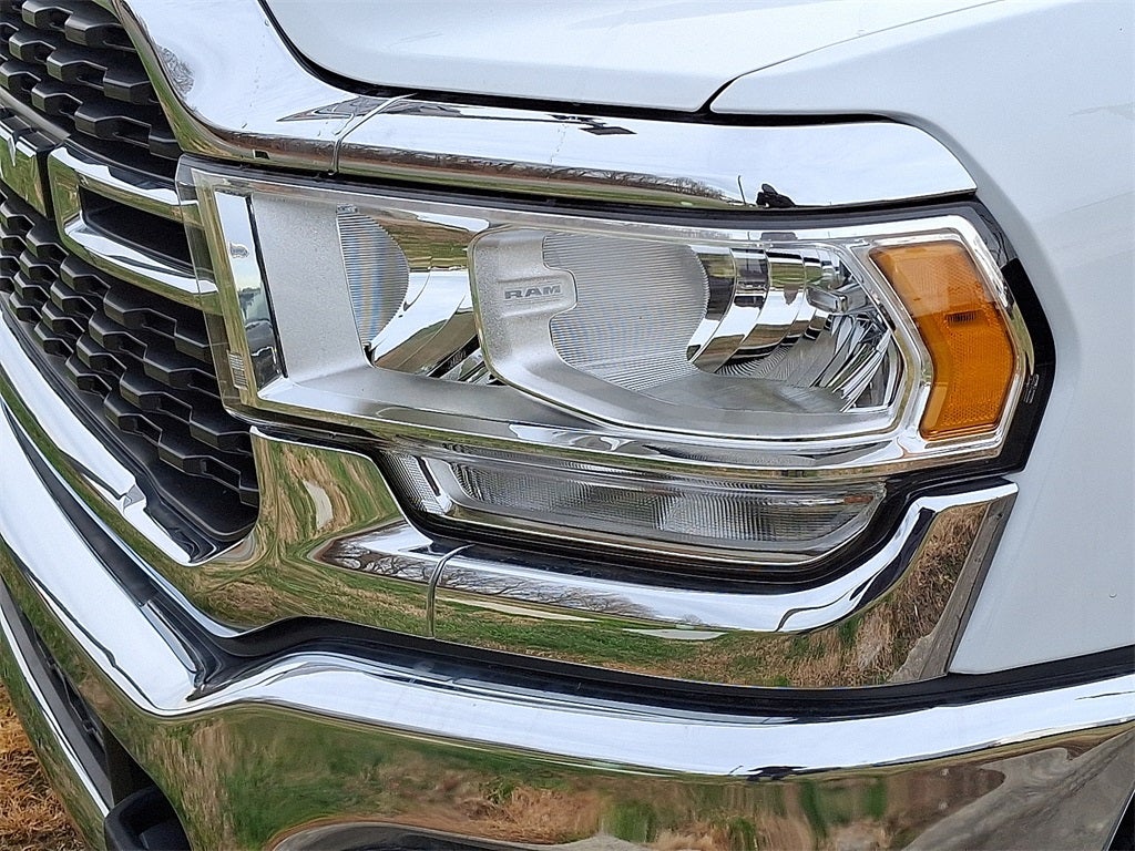 2024 RAM 3500 Big Horn Crew Cab 4x4 8' Box