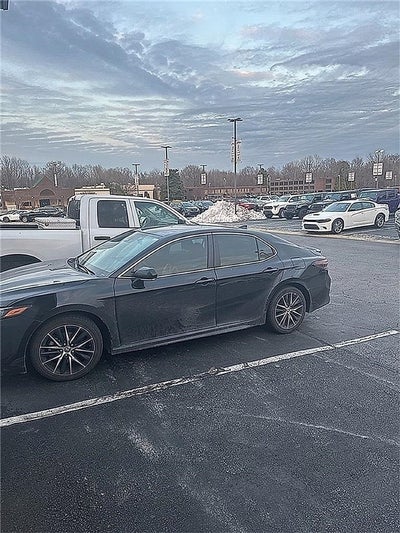 2022 Toyota Camry SE