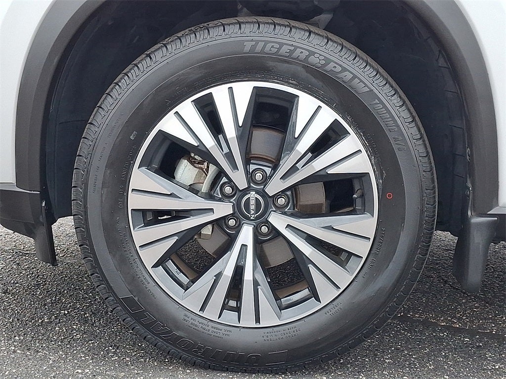 2023 Nissan Rogue SV FWD