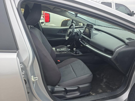 2025 Toyota Prius LE