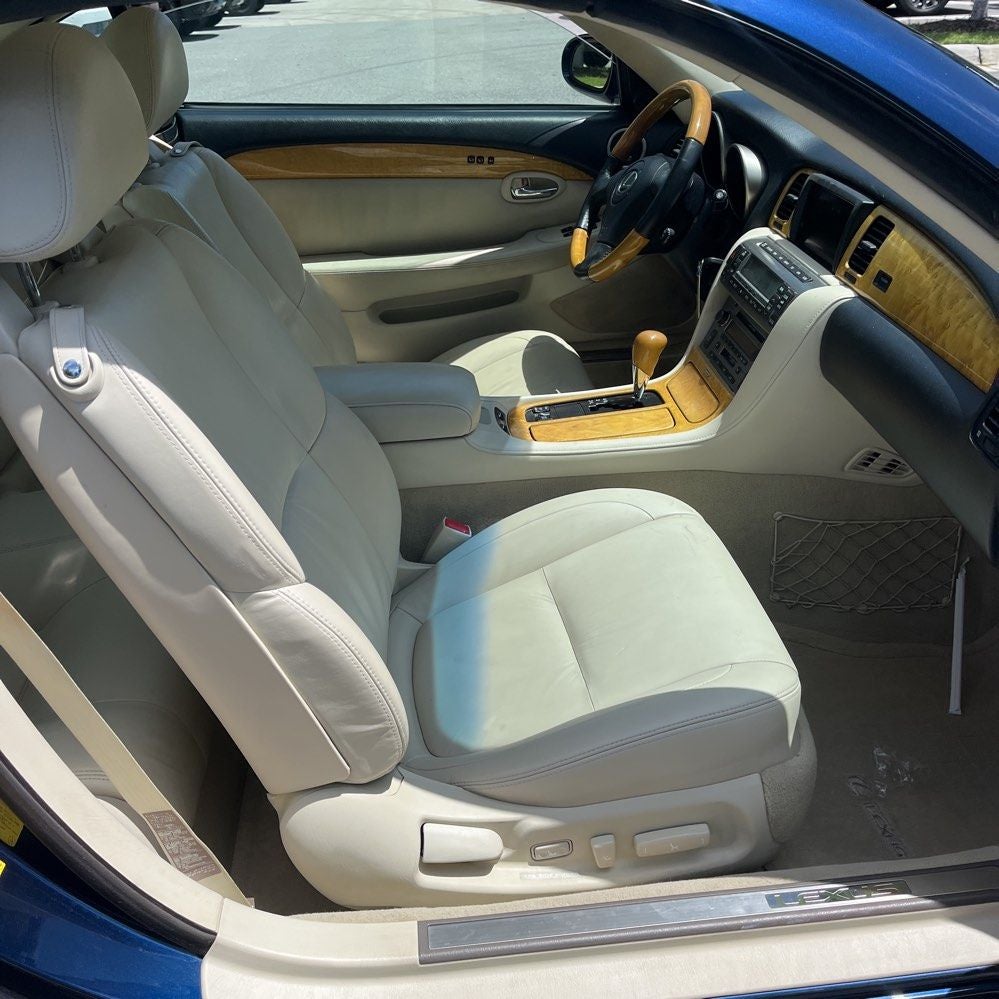 2005 Lexus SC 430