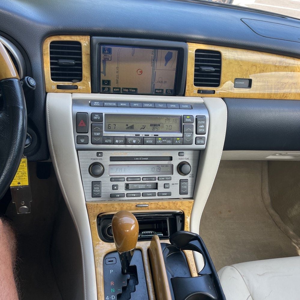 2005 Lexus SC 430