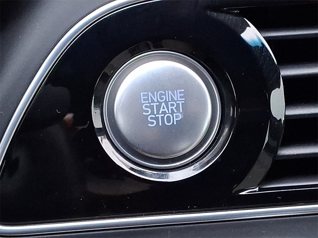 2023 Genesis G70 2.0T AWD