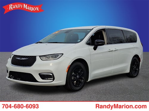 2024 Chrysler Pacifica Touring L