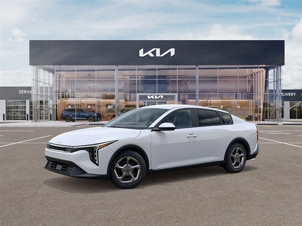 2026 Kia K4 LXS