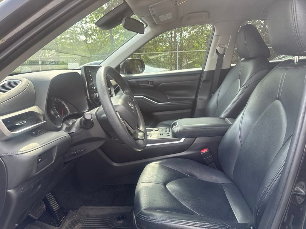 2022 Toyota Highlander L