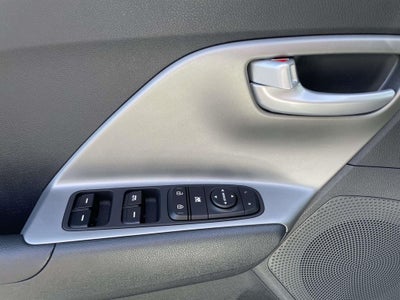 2022 Kia Niro LX