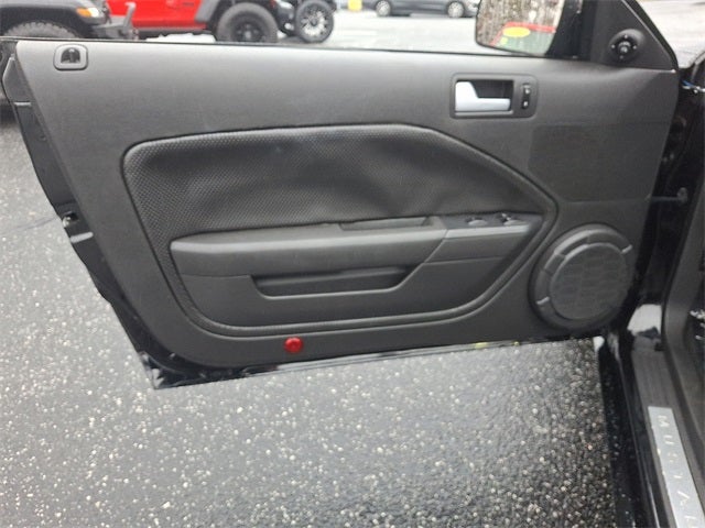 2006 Ford Mustang GT Deluxe