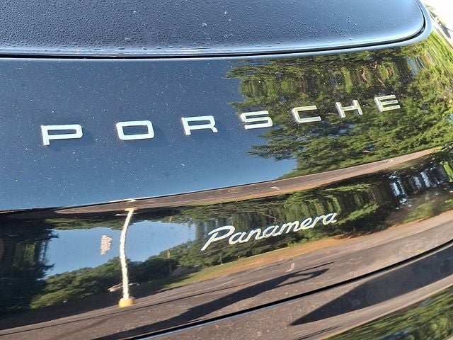 2016 Porsche Panamera Edition