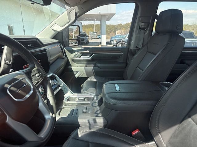 2025 GMC Sierra 2500HD Denali