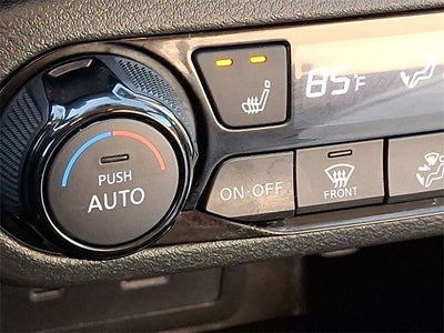 2021 Nissan Kicks SR