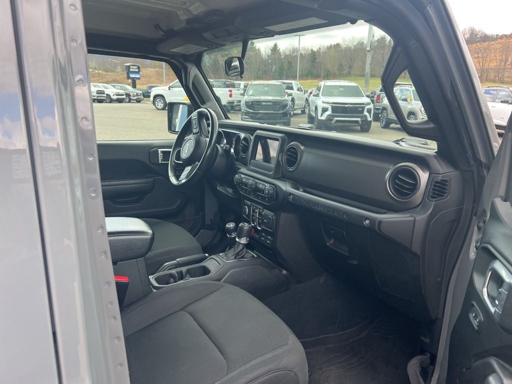 2022 Jeep Wrangler Unlimited Willys