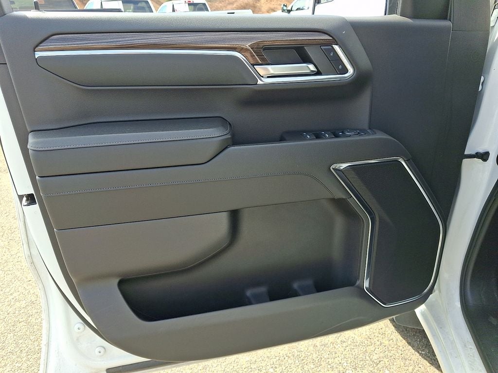 2024 Chevrolet Silverado 1500 LT LT1