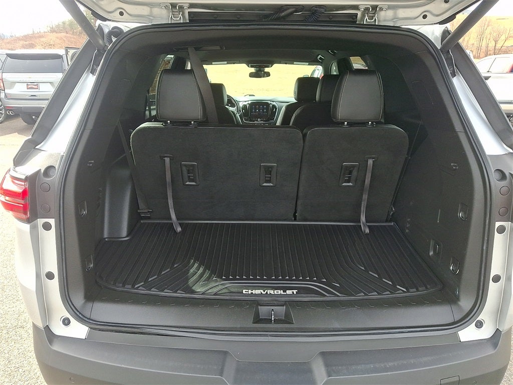 2022 Chevrolet Traverse LT Leather