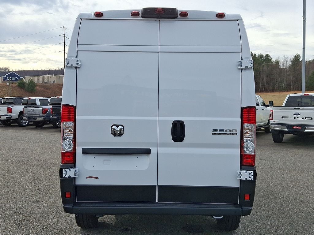 2024 RAM ProMaster 2500 High Roof 136 WB