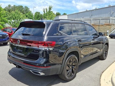 2025 Volkswagen Atlas 2.0T SE w/Technology
