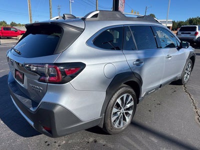 2023 Subaru Outback Touring