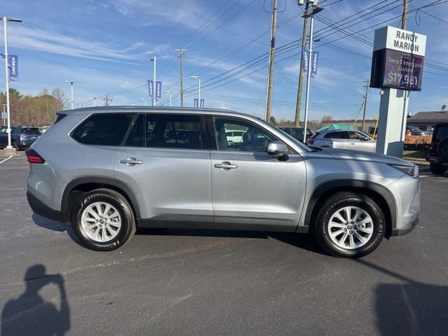 2025 Toyota Grand Highlander Base