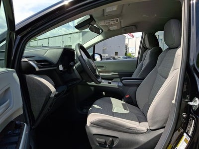 2024 Toyota Sienna LE 8 Passenger