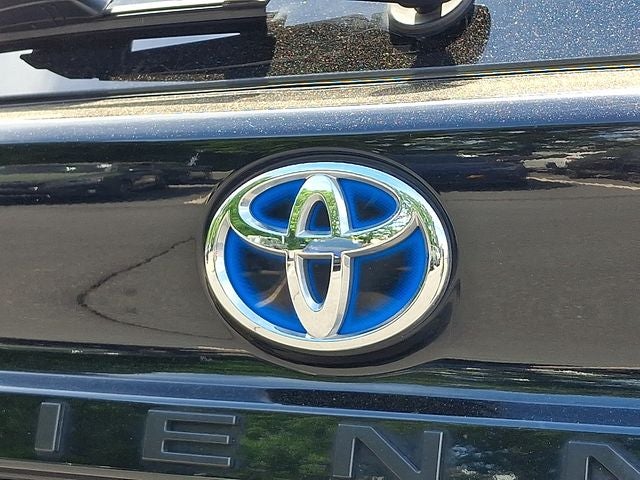 2024 Toyota Sienna LE 8 Passenger