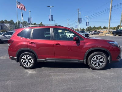 2023 Subaru Forester Premium