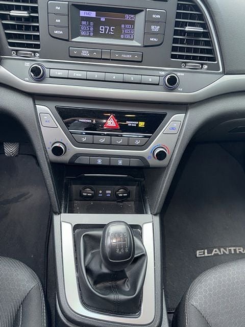 2018 Hyundai Elantra SE