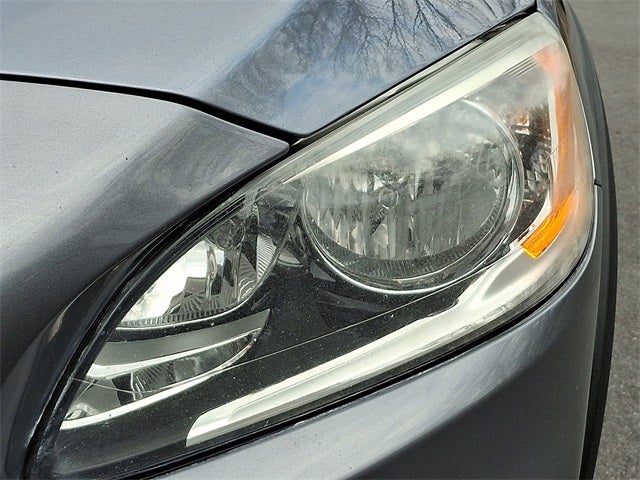 2016 Volvo V60 Cross Country T5