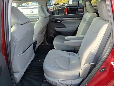 2021 Toyota Highlander Platinum